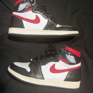 Jordan Retro 1 High OG ‘Gym Red’